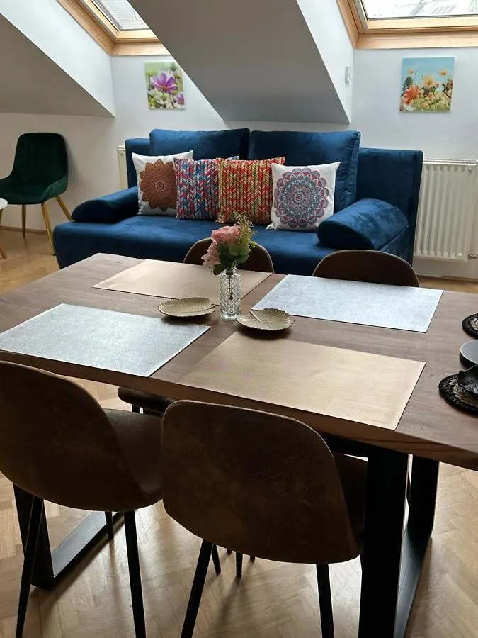 Klimatisiertes Dachgeschoss City Apartment In Zentrum Wiens ウィーン