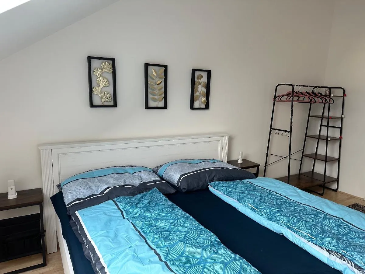 Klimatisiertes Dachgeschoss City Apartment In Zentrum Wiens  Viena