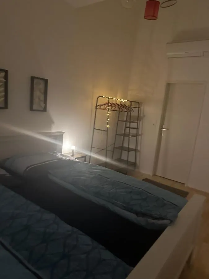 Klimatisiertes Dachgeschoss City Apartment In Zentrum Wiens 0*, Viena Austria